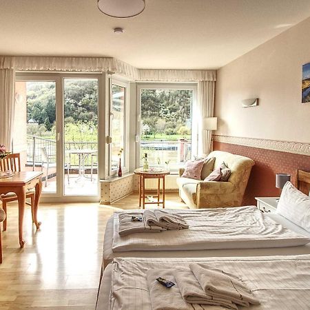 Ferienhaus Bullay Exteriör bild