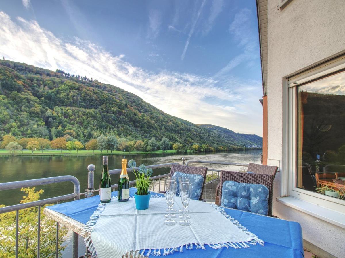 Ferienhaus Bullay Exteriör bild