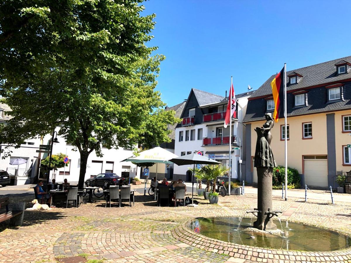 Ferienhaus Bullay Exteriör bild